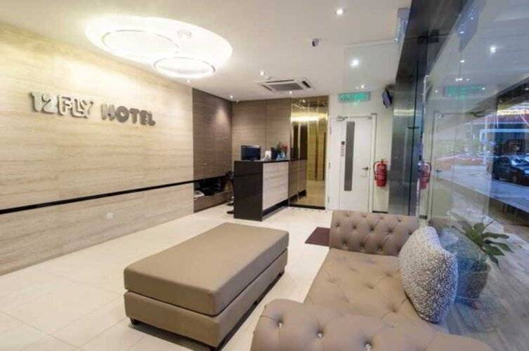12fly Hotel