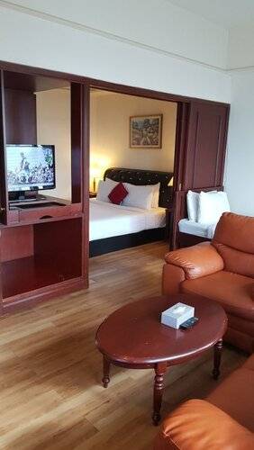 Famous Service Suites At Times Square