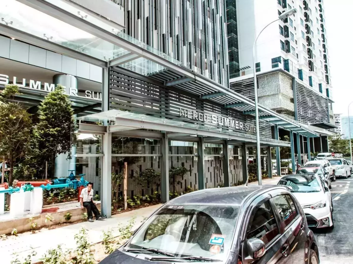 Summer Suites Residences By Subhome