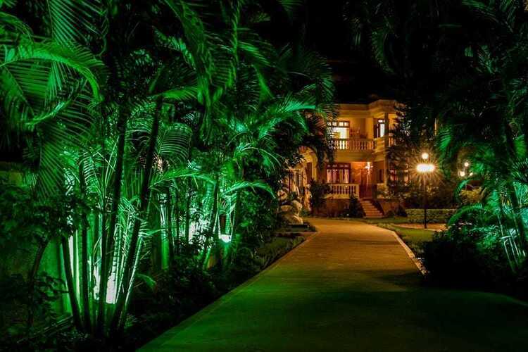 De Mandarin Beach Resort Suites And Villas