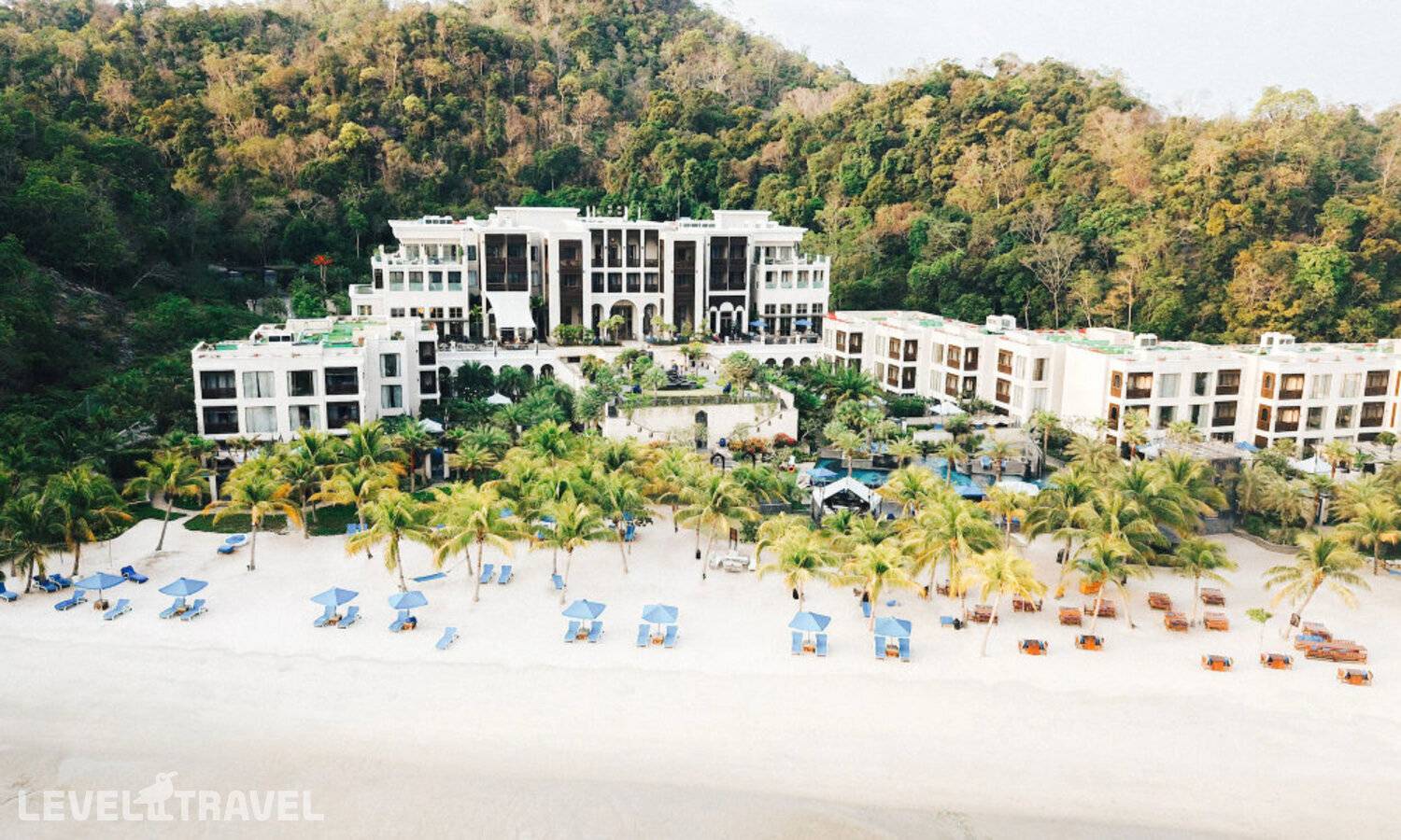 видео отеля The St. Regis Langkawi в Малайзия(Лангкави) - превью №1