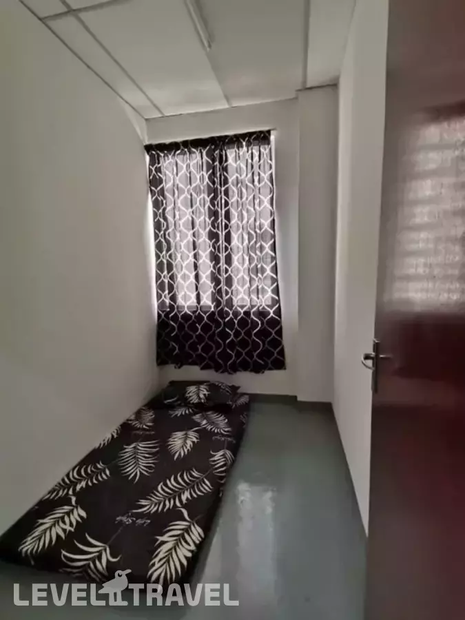 Spot On 90500 Sri Rampai Metro Hostel