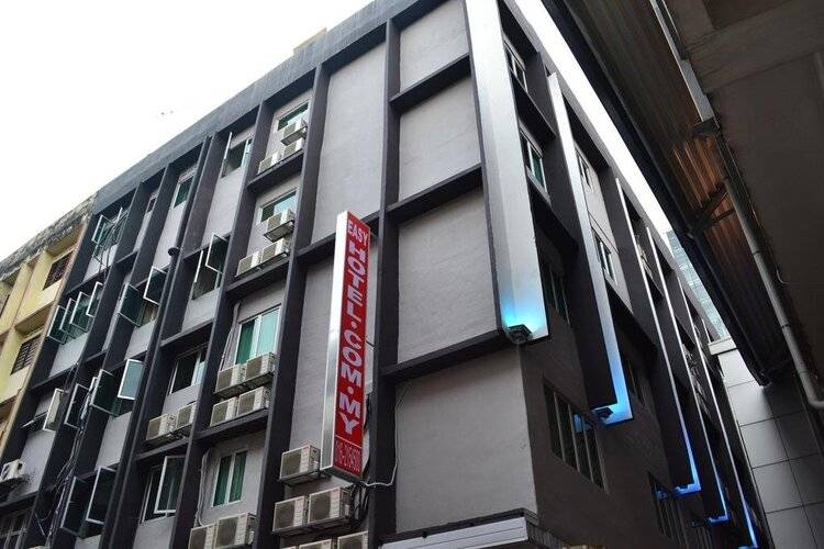 Easy Hotel
