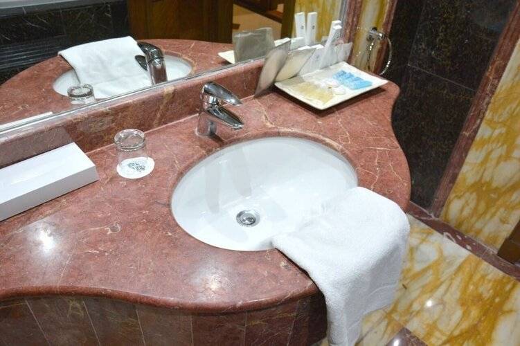 Maden Hotel