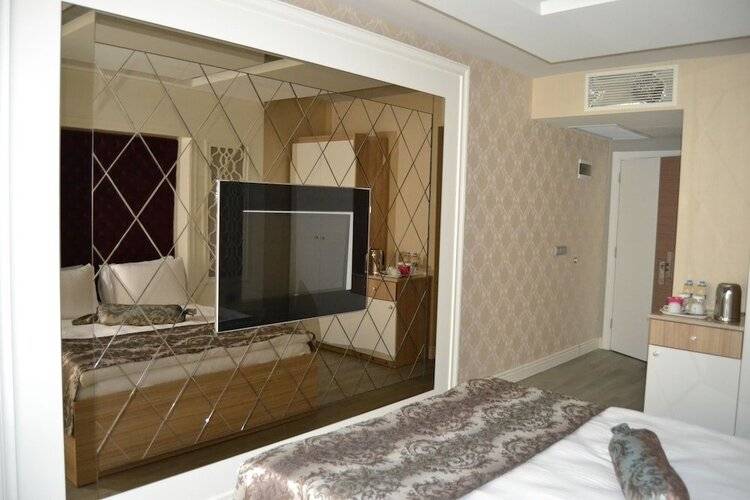 Hotel Zade