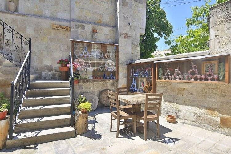 Aren Cave Hotel