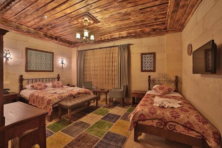 Caravanserai Inn Hotel