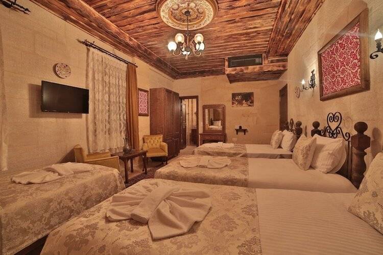 Caravanserai Inn Hotel