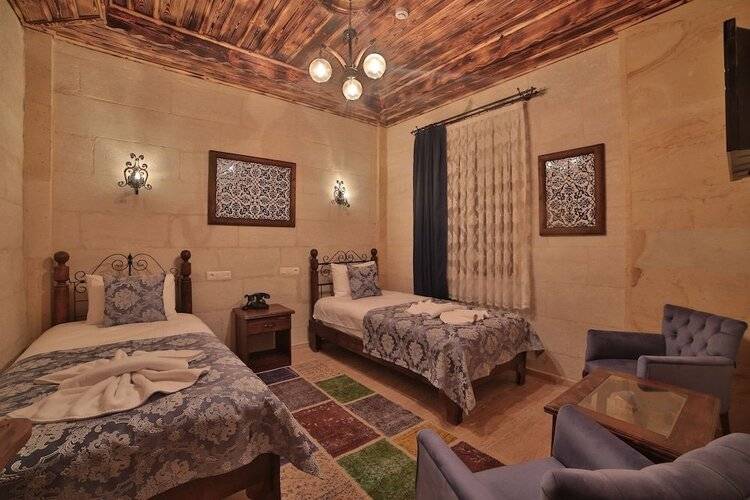 Caravanserai Inn Hotel