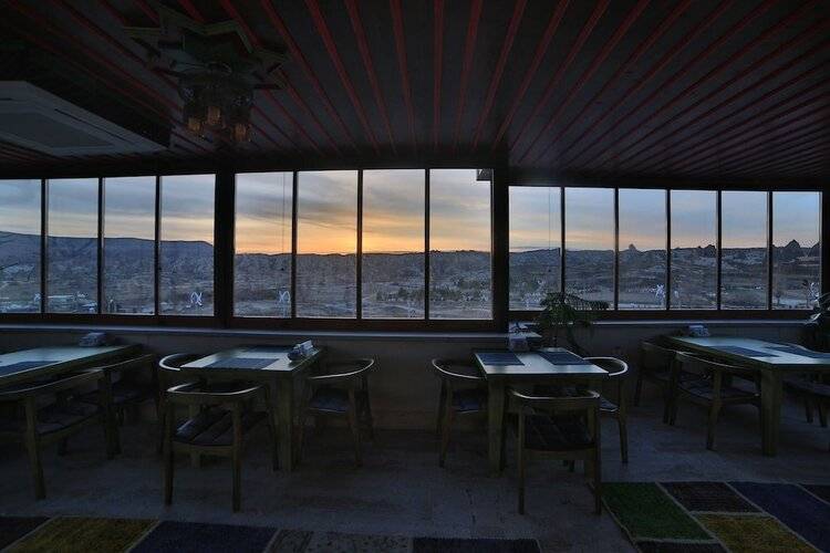 Caravanserai Inn Hotel
