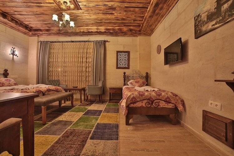 Caravanserai Inn Hotel