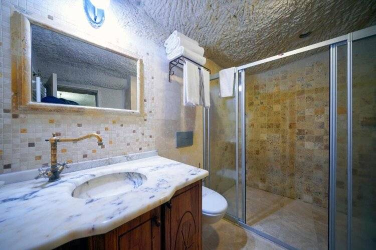 Elysée Cave House