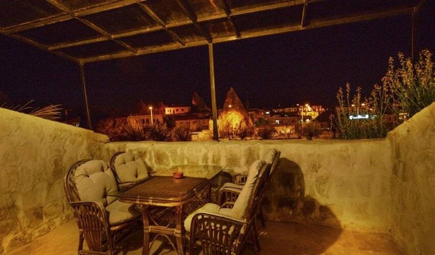 Elysée Cave House
