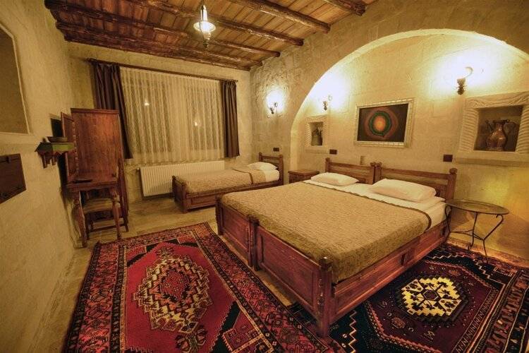 Elysée Cave House