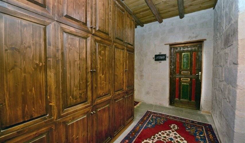 Elysée Cave House