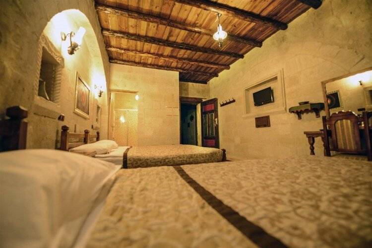 Elysée Cave House
