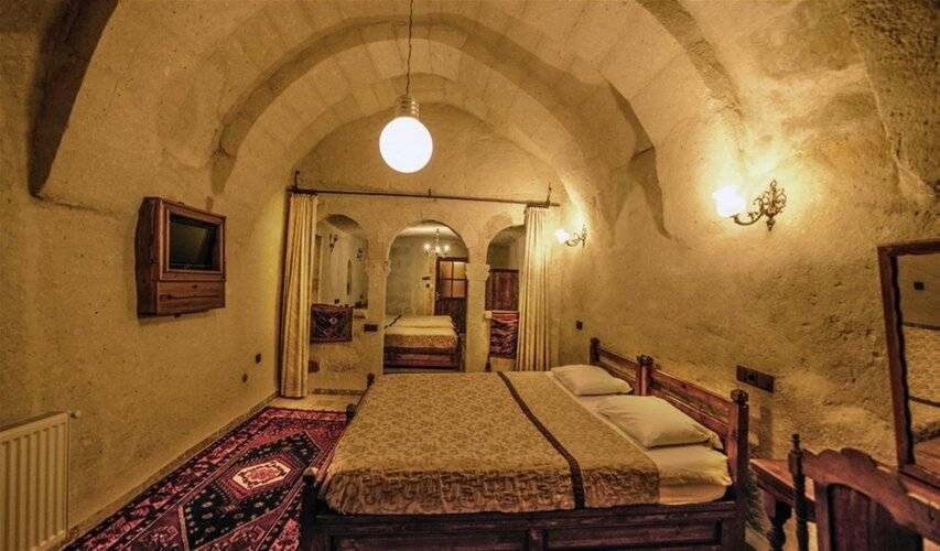 Elysée Cave House