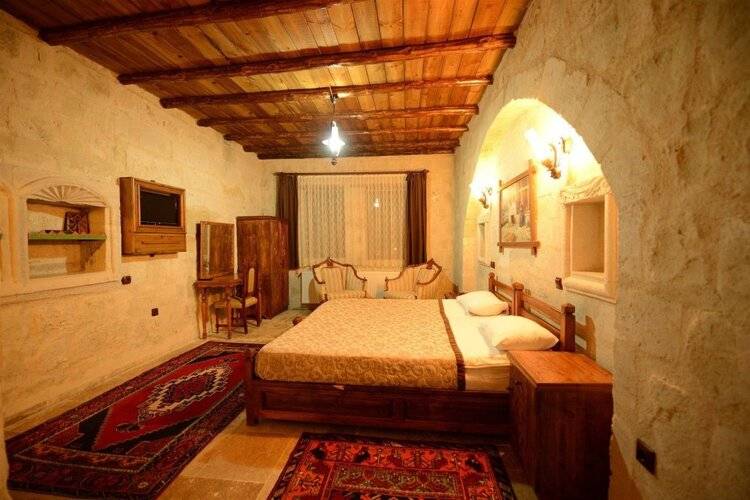 Elysée Cave House