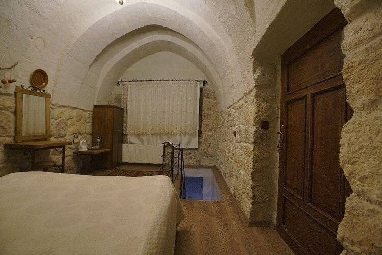 Maron Stone House