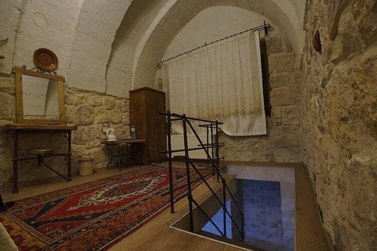 Maron Stone House
