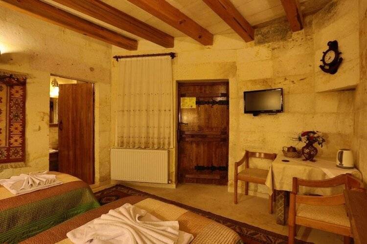 Safran Cave Hotel