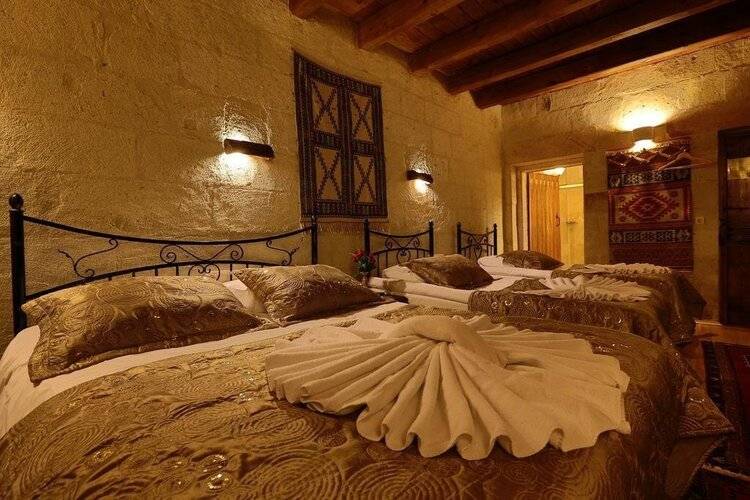 Safran Cave Hotel