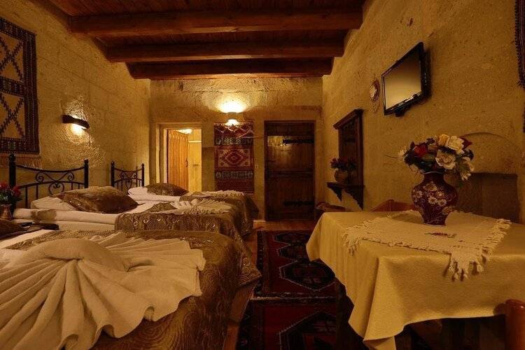 Safran Cave Hotel