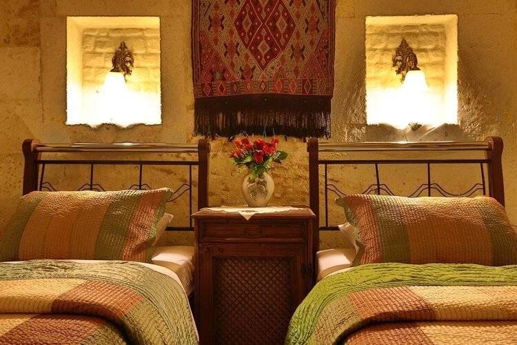 Safran Cave Hotel
