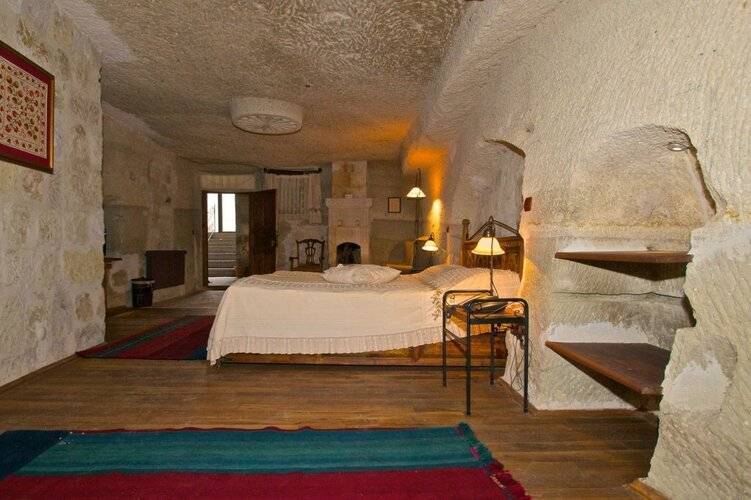 Sultan Cave Suites