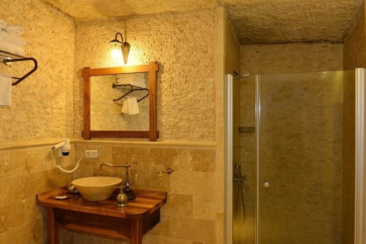 Sultan Cave Suites