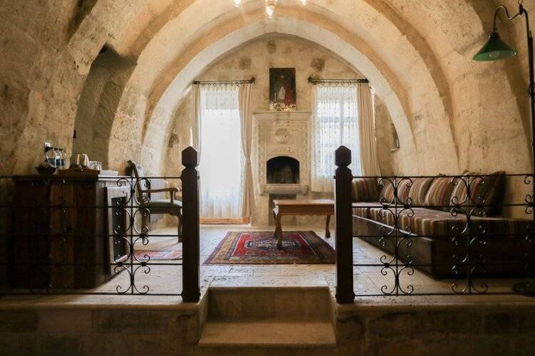Sultan Cave Suites