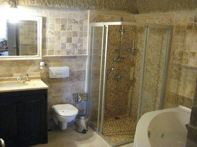 Traveller's Cave Hotel