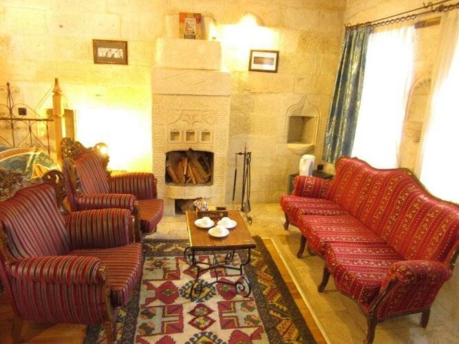 Traveller's Cave Hotel