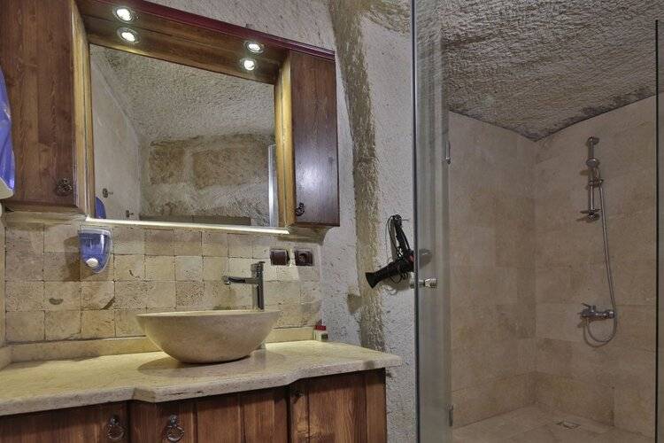 View Cave Hotel