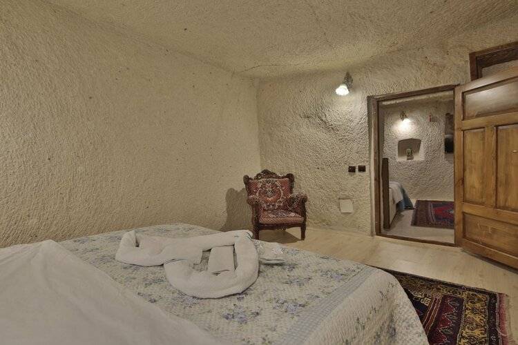 View Cave Hotel
