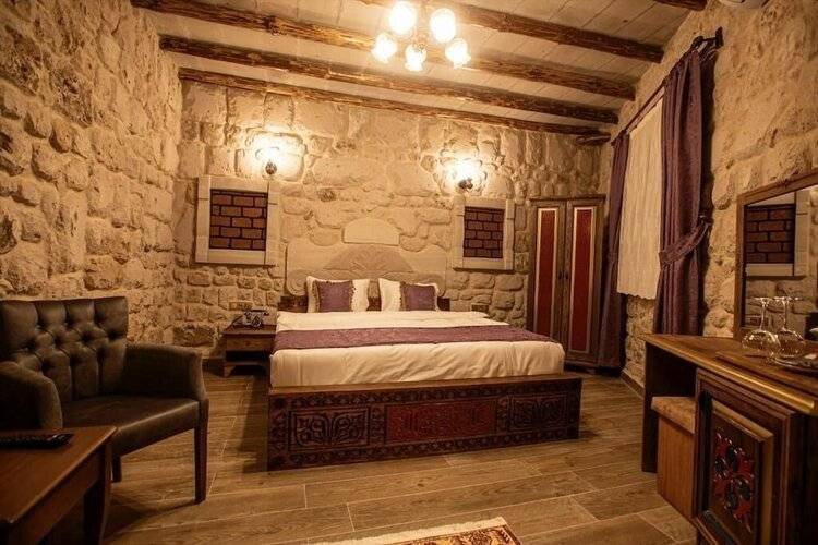 Ada Cave Suites Hotel
