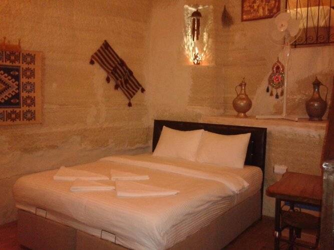 Avlu Cave House