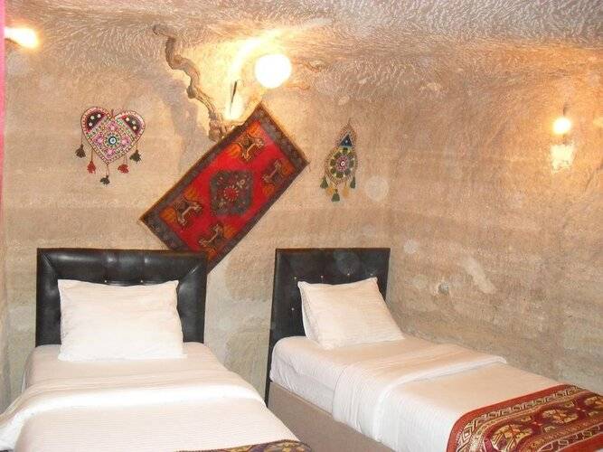 Avlu Cave House