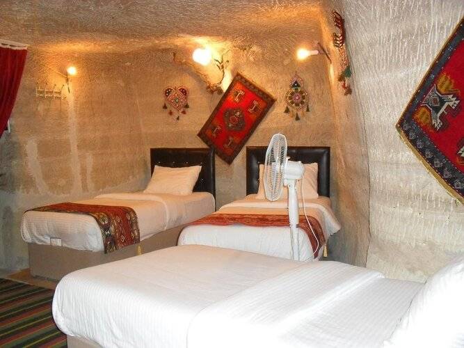 Avlu Cave House