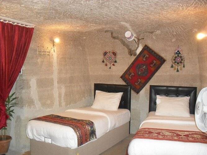 Avlu Cave House
