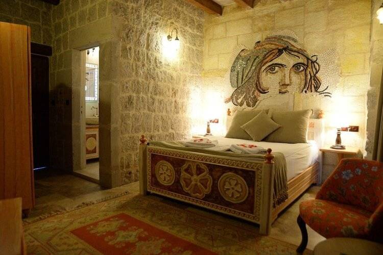 Caftan Cave Suites