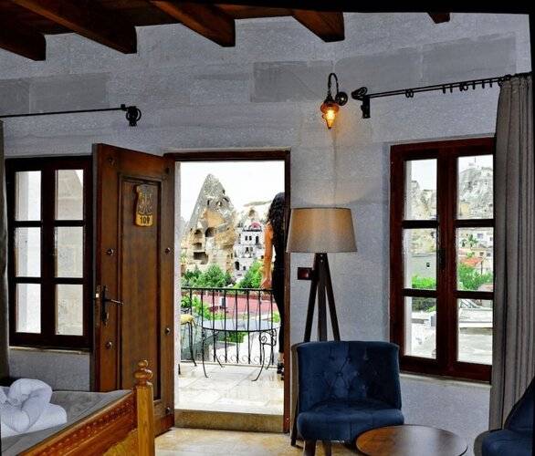 Caftan Cave Suites