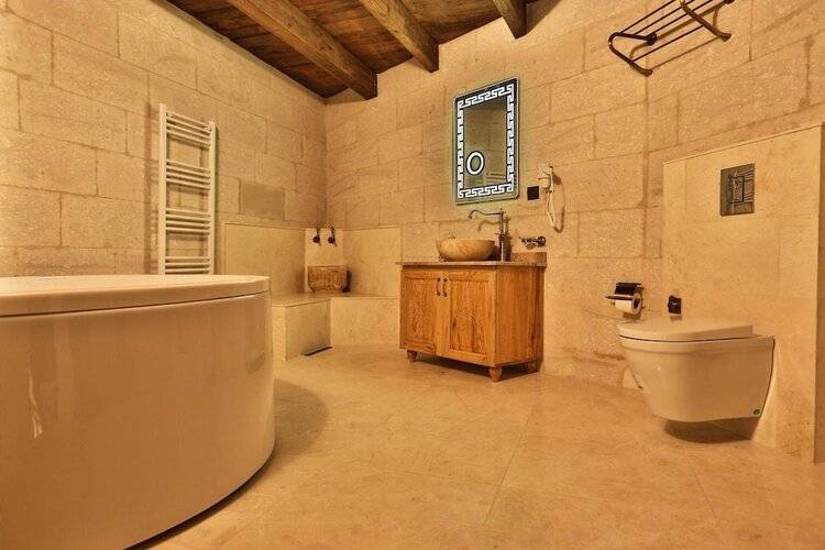 Caftan Cave Suites
