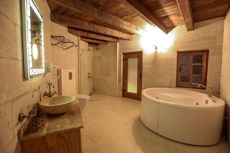 Caftan Cave Suites