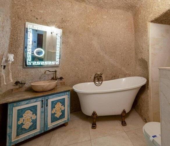 Caftan Cave Suites