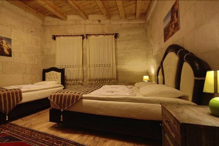 Kayatas Hotel