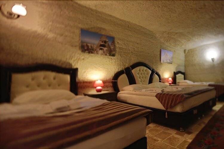 Kayatas Hotel