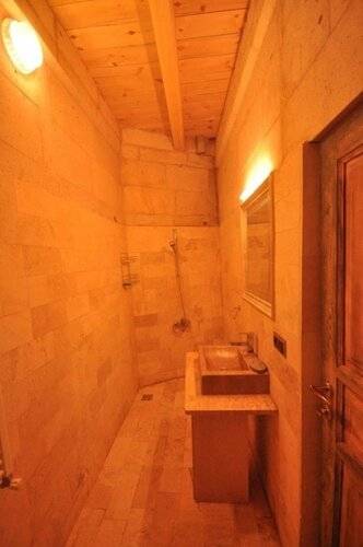 Kayatas Hotel
