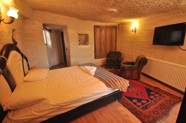 Kayatas Hotel