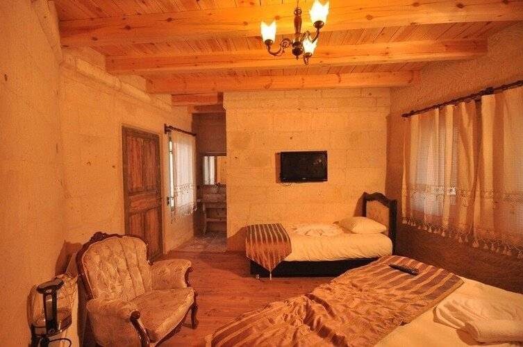 Kayatas Hotel